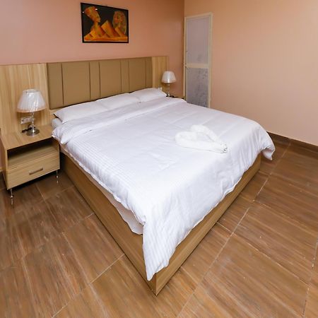Pyramids Express View Hotel Kafret el-Gabal Exterior foto