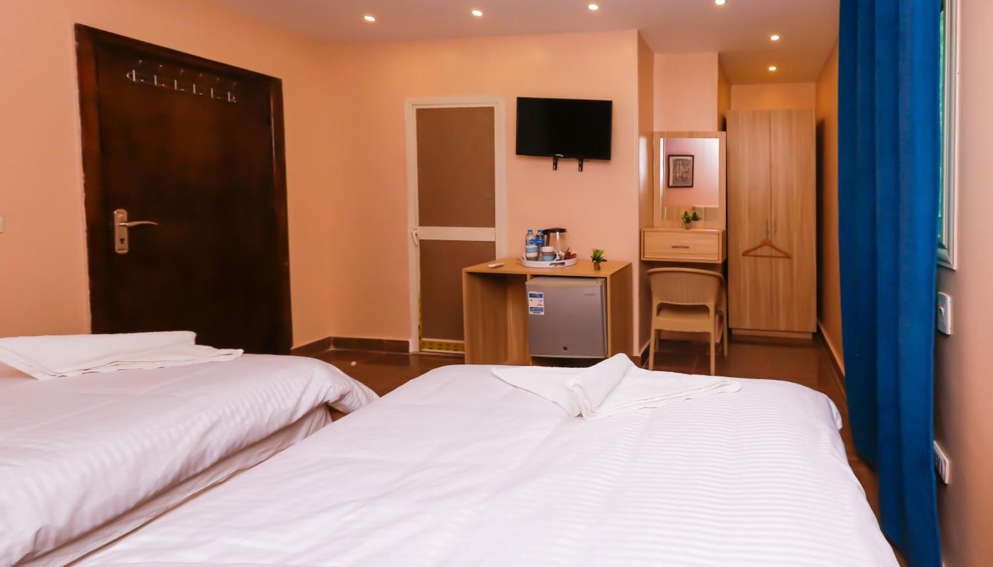 Pyramids Express View Hotel Kafret el-Gabal Exterior foto