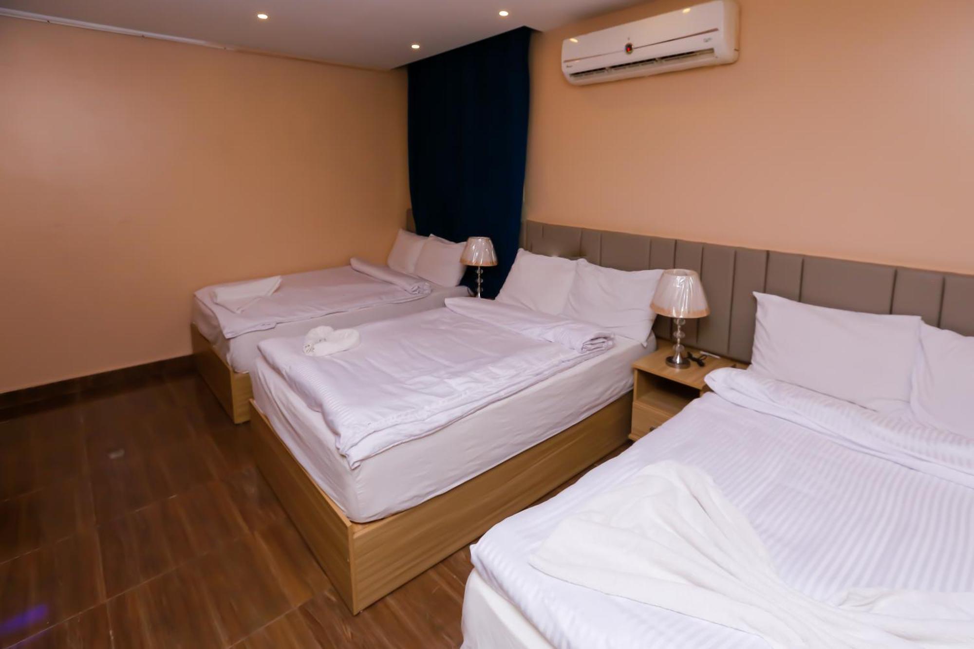 Pyramids Express View Hotel Kafret el-Gabal Exterior foto