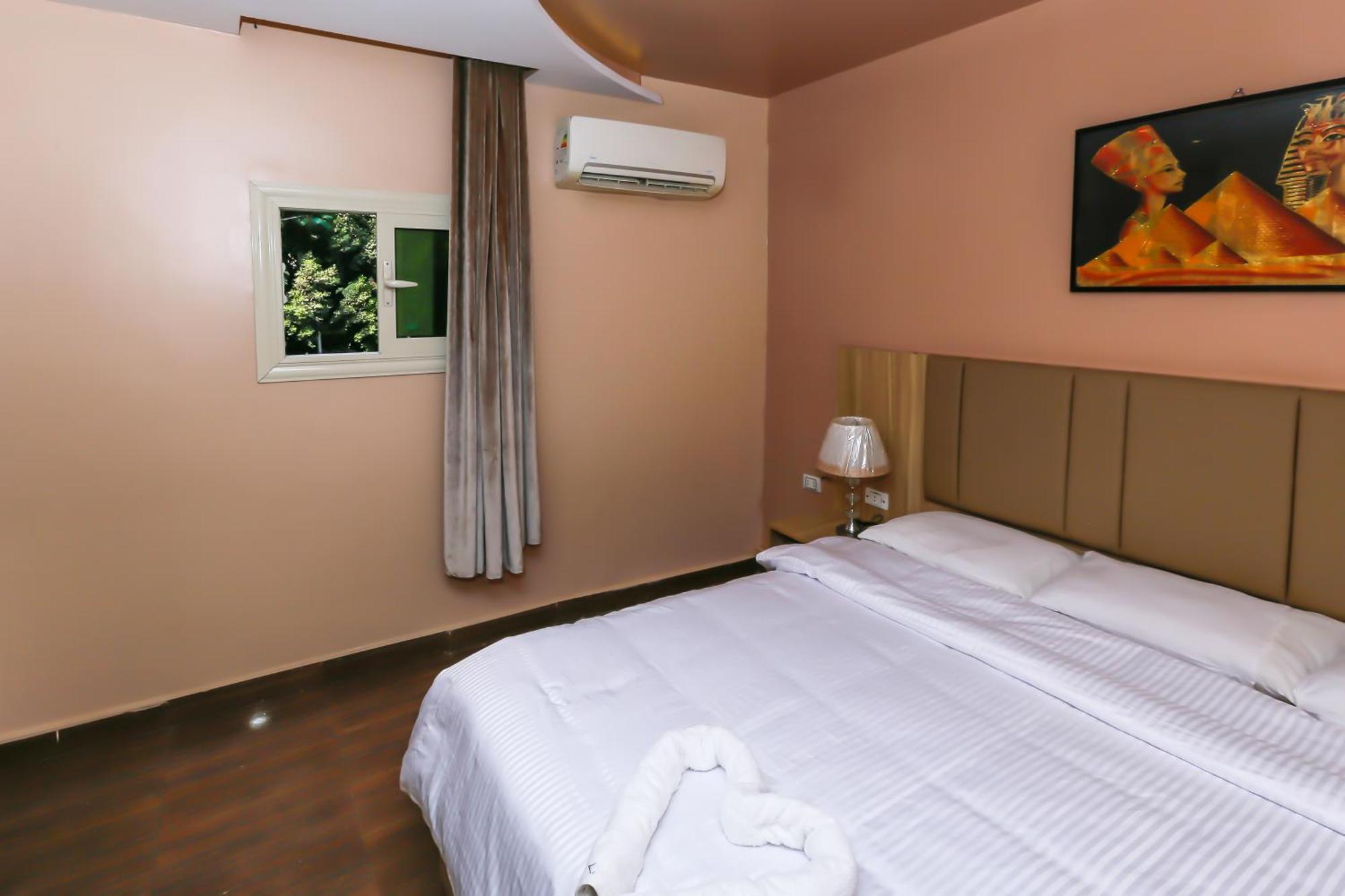 Pyramids Express View Hotel Kafret el-Gabal Exterior foto